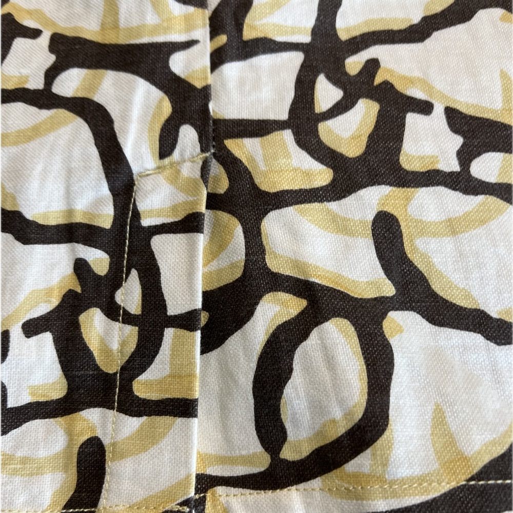 Abstract Patterned Skirt - Picture 4 of 14